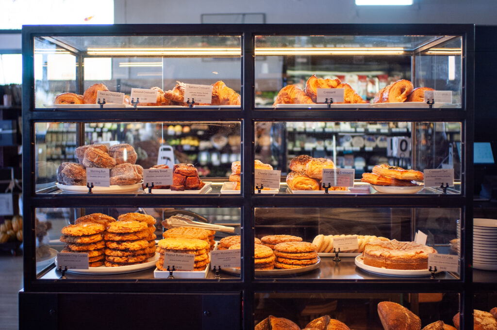 Zomick's Kosher Bakery Offers An OldTime Experience Zomick's Bread